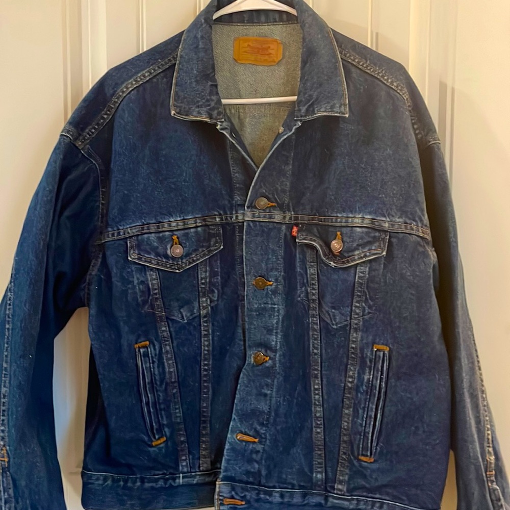 LEVI’s